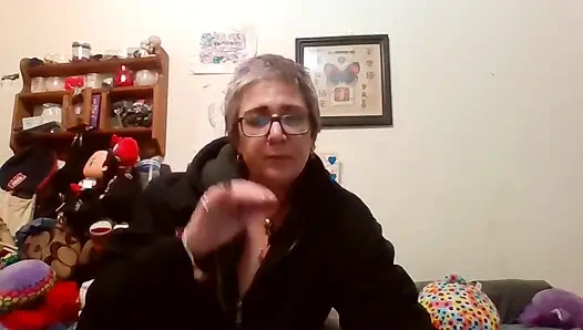 Toket besar di wajahmu bisa kamu crot