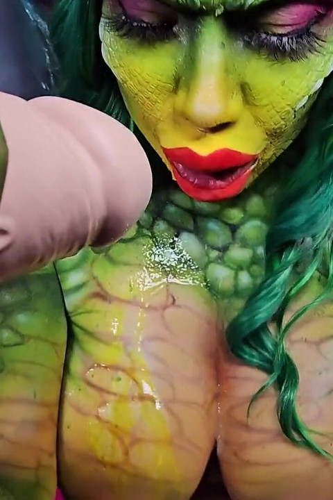¡No me mojes, gooner! | Greta Gremlin cosplay instrucciones de paja