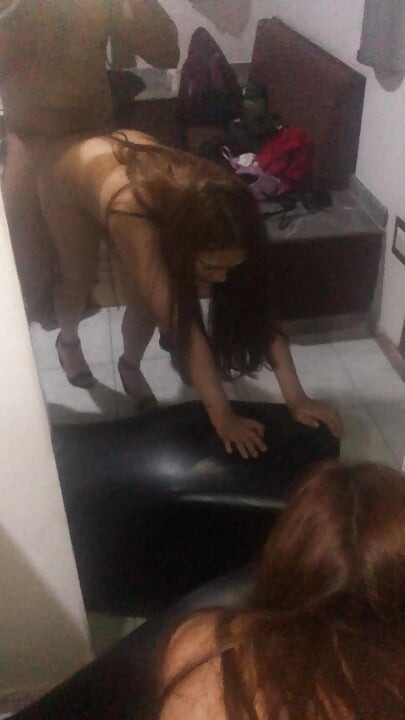 I took my friend's wife to shove my cock inside her anus and vagina in a motel while she wears heels.