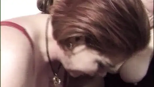 Зрелые немецкие бабушки трахаются во время ношения чулок