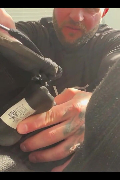 你喜欢试图抗拒我马斯克的气味