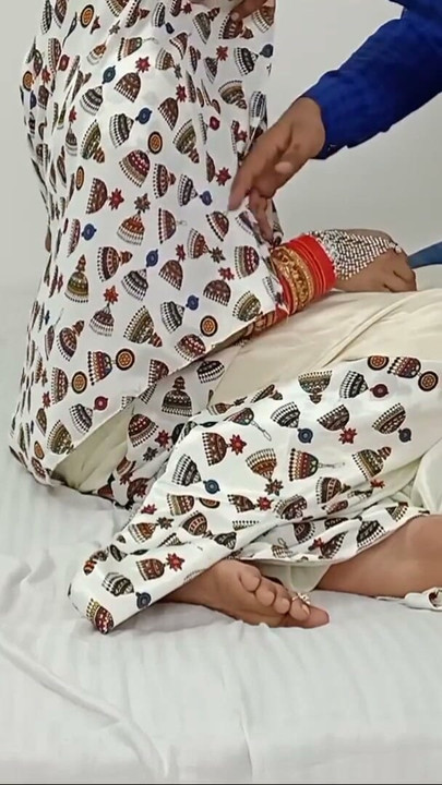White sadi me ap aur bi sundar dikhati ho | Clip 1