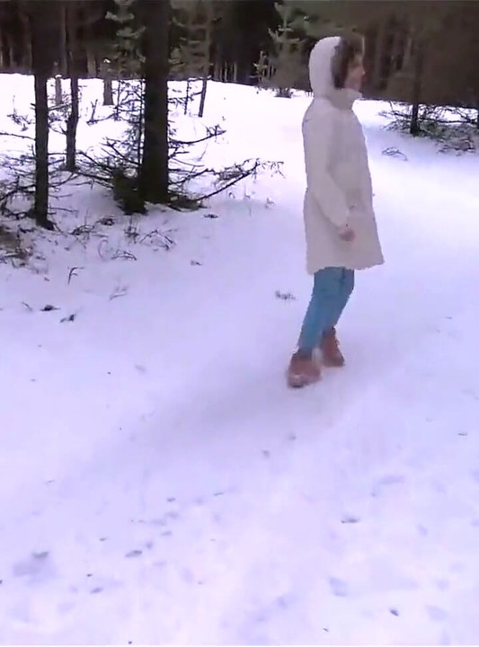 So Cold but so Hot! - POV - Michaelfrost and Mihanika69
