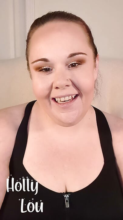 Żona wysyła twoje sissy pragnienia do Mistress Holly na odpowiednie szkolenie sissy