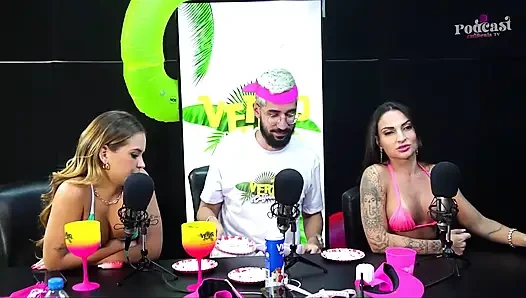 Pagode Da Ofensa - Ep. Summer California: Agnes, Clara Wellen and Monique Bertolini
