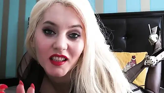 Фетиш-доминация в чулках