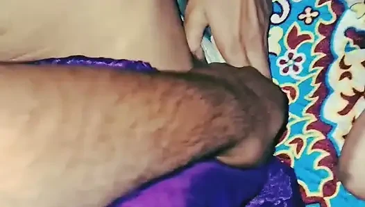 Wife 33 ko land chusne Mein maja aaya or chut Mari