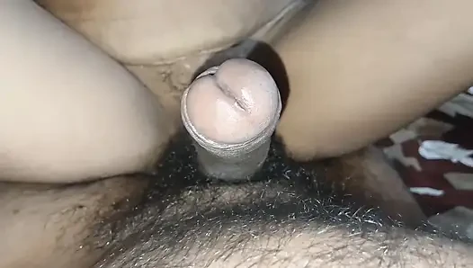 railway station par bhabhi ko sex chda
