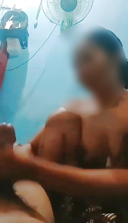 Menantu dan mertua melakukan hubungan seksual
