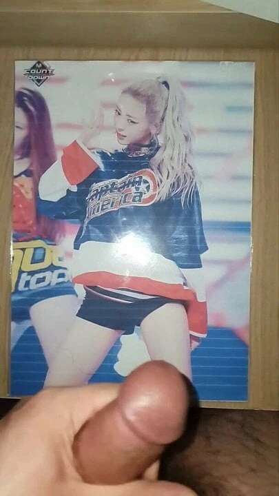 Yuna 정액 공물