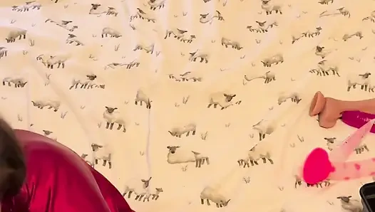 расслабляющий трах пальцами и жесткий многократный оргазм