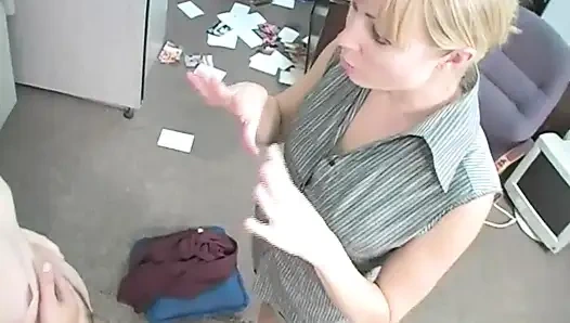 Большой молодой член для грязной милфы-блондинки