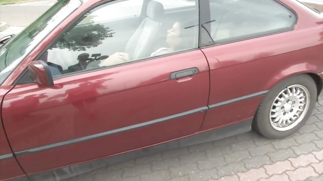 停車場與瑪琳做愛