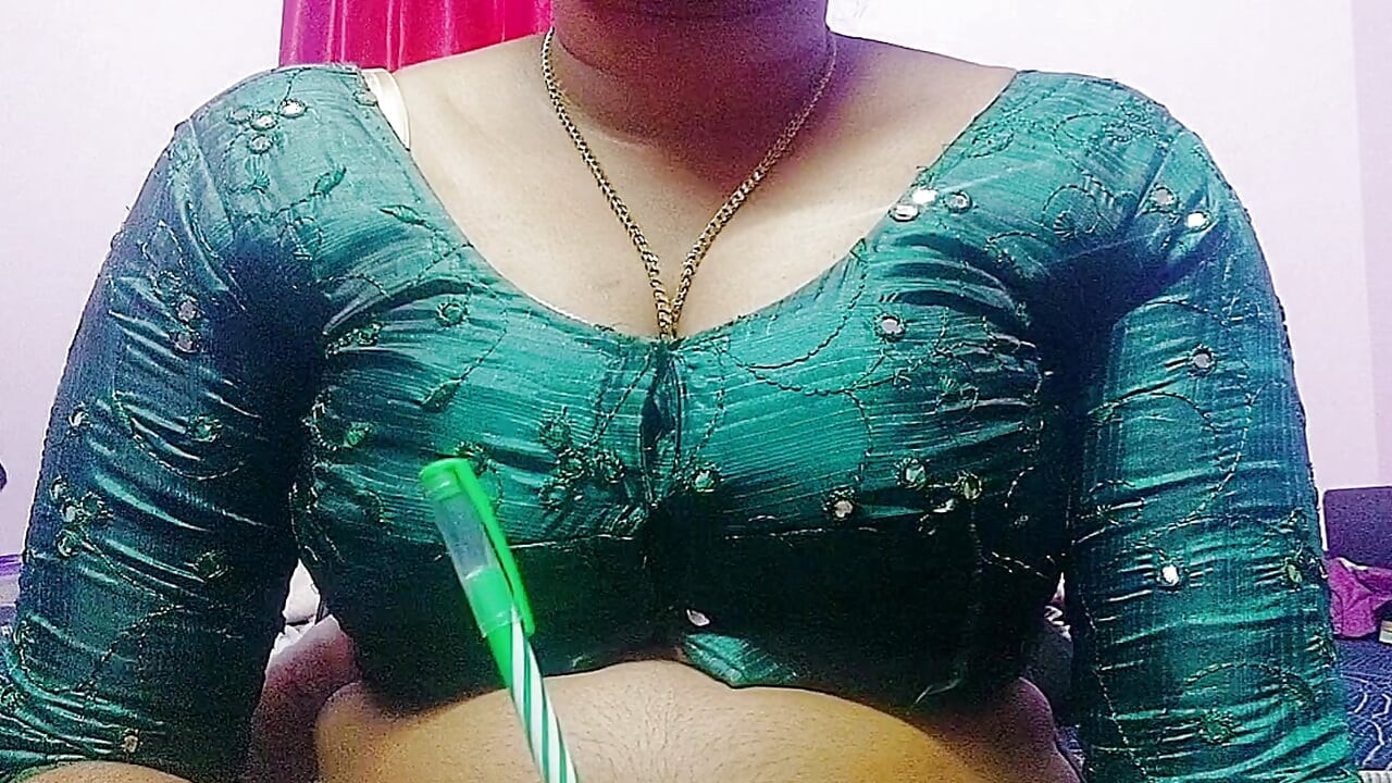 Desi Bhabhi hardcore seks met stiefvader