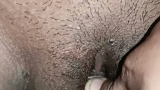 Meri bibi mere dost se chudate huye pakadi gae rat ko