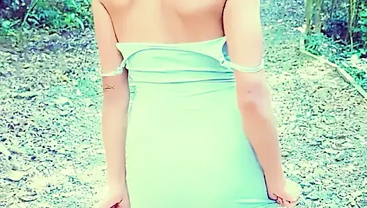 Ateşli wyld yasmin muhteşem teşhirci herkesin içinde her zaman amını ve götünü teşhir etmeyi seviyor