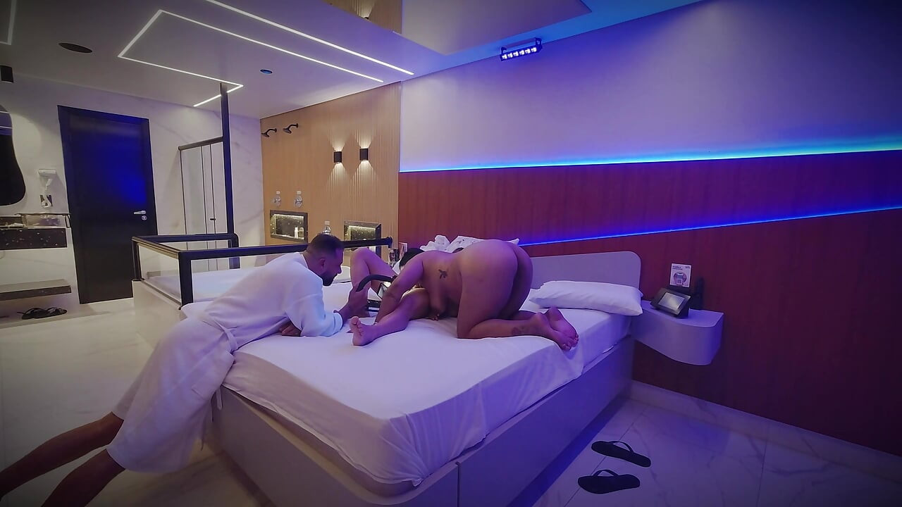 Hot Backstage I Fill the MILF's Pussy and Big Clit with Cum!