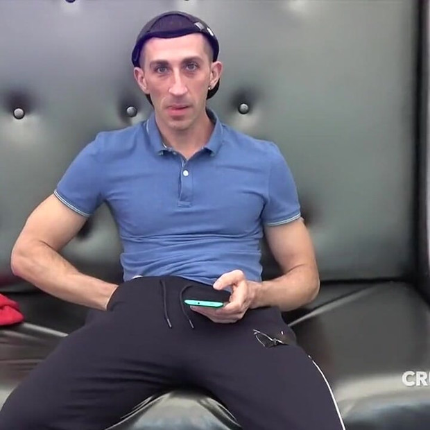 ふしだらな女マックス溶岩は、ストレート支配によって生犯