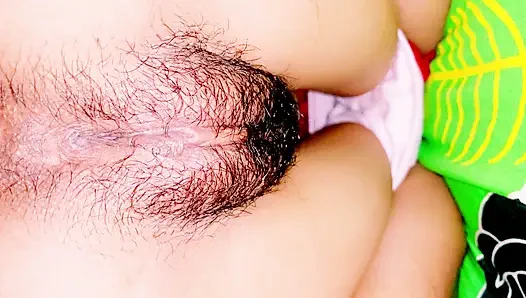 Amatör seks çifti mastürbasyon yapıyor