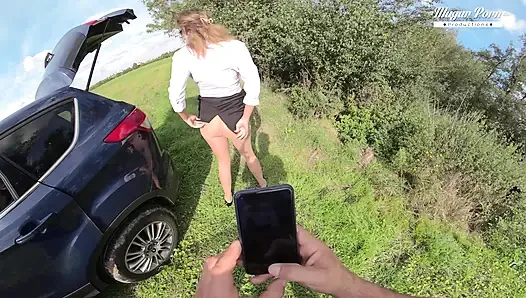 후장 질싸를 선호하는 밀프 미녀 Julia North