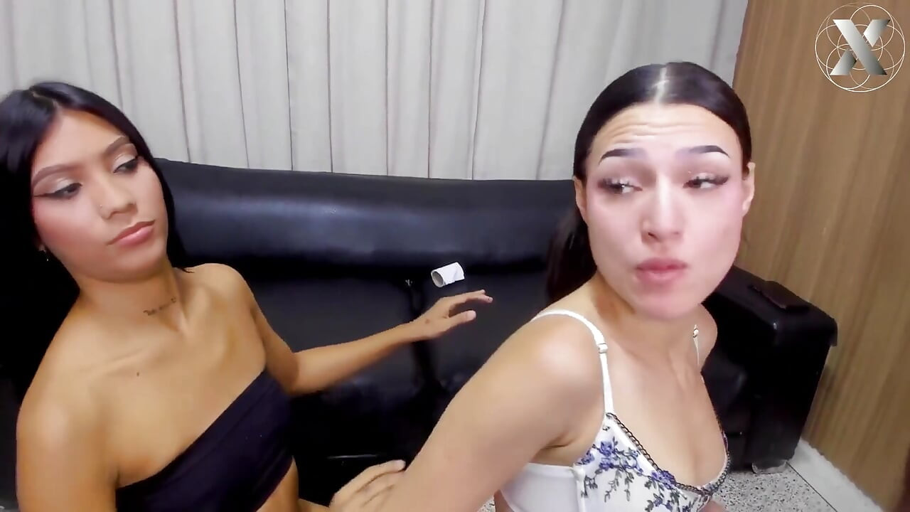 Morgendlicher Blowjob mit Milchende im Gesicht