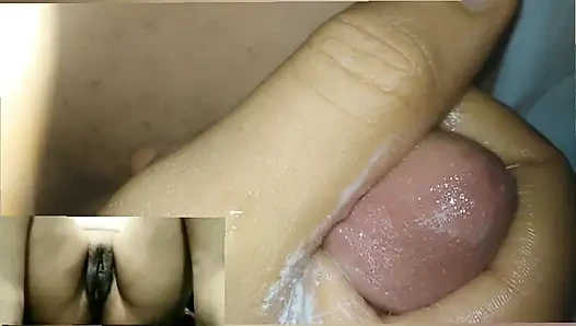 Tonton video callku lagi asik masturbasi