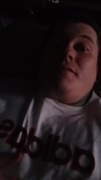 ذروة التسلل مني أنا مبتدئ أحاول التعرف على أشخاص جدد على طول الطريق. لا روبوتات