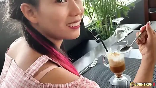 Johntronx - eine perfekte thailändische amateurin wird gefickt und vollgespritzt