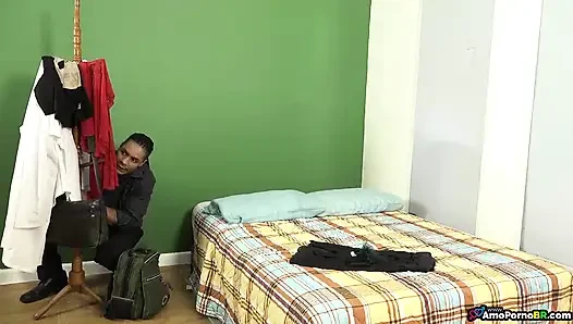 Предательский партнёр. Помимо того, что он жил у куколда, он трахал свою жену