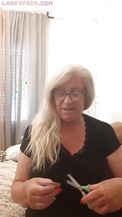 Fina Putting a Banana in Her Cunt. She Tastes It and Masturbates, so Horny!