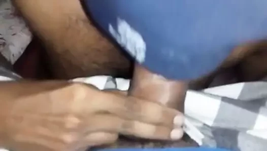 onun yerinde sıcak bir top emdi