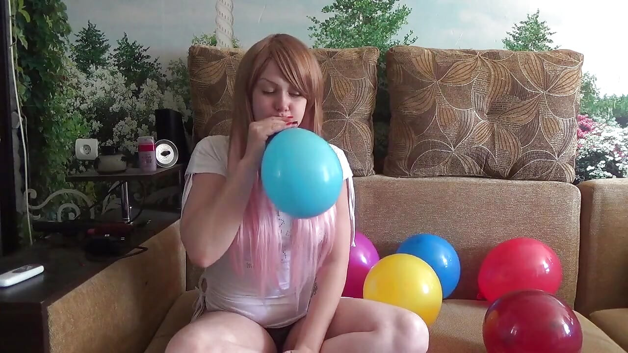 I Am Blowing 10 Different Color Balloons!