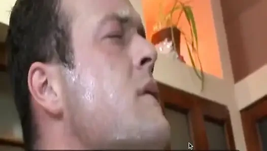 Sıcak Sekreter Patronu Istiyor