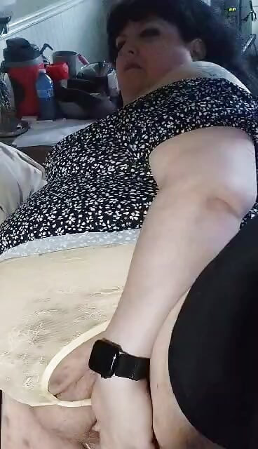 Babasının küçük sürtüğü