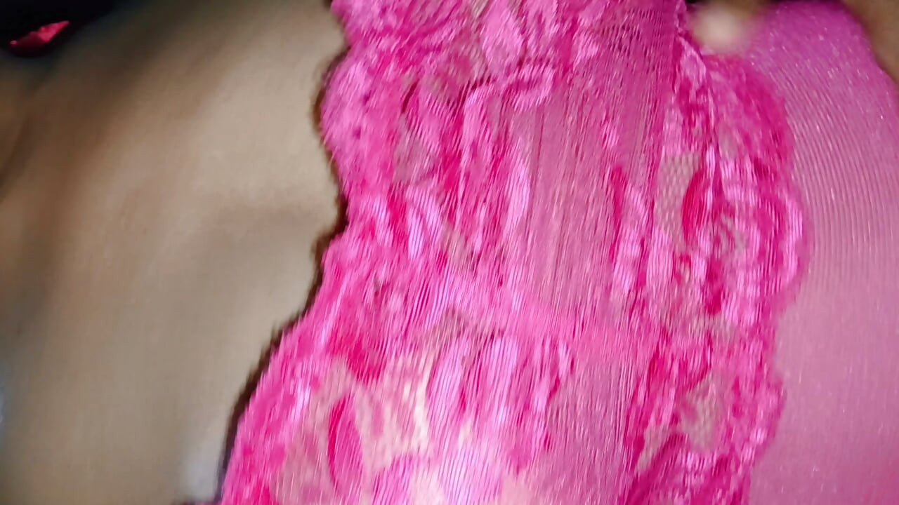 Den beste blowjoben i verden Min desi indiske bhabhi Nærbilde video Leker med tungen og overraskelse cumshot i munnen alt kommer