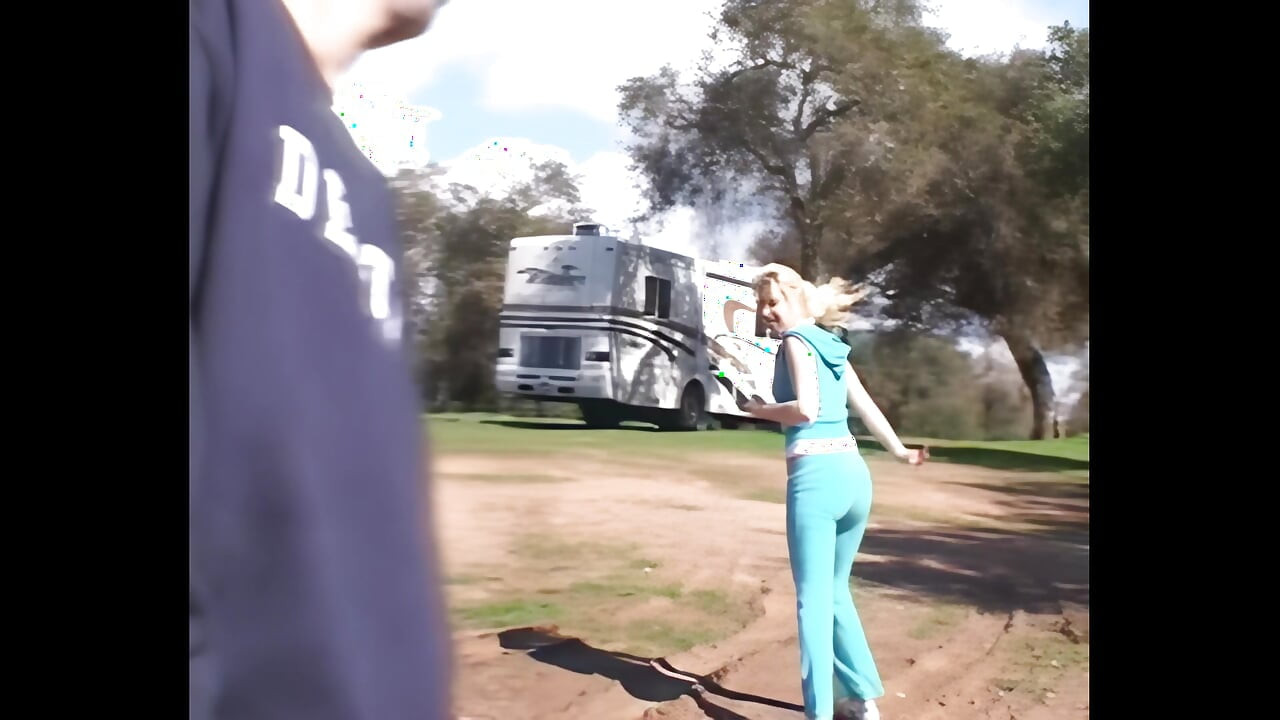 Một thiếu niên Mỹ đang tìm kiếm những trải nghiệm tình dục mới !! - (Chương #09)