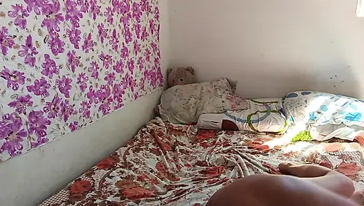 Istri asli india nyepong kontol dan pantat bahenolnya dientot habis-habisan sampai lubangnya menganga lebar