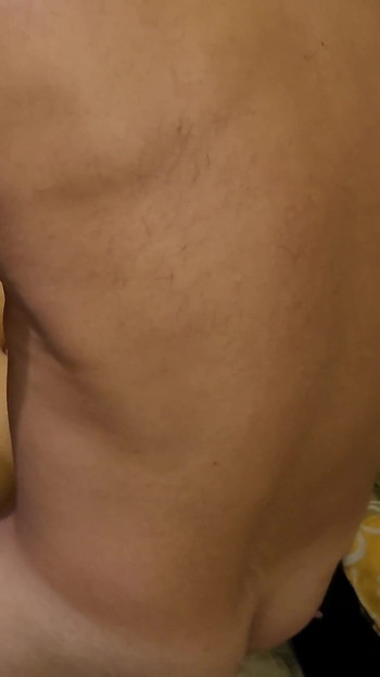 大混蛋又开始抽动了