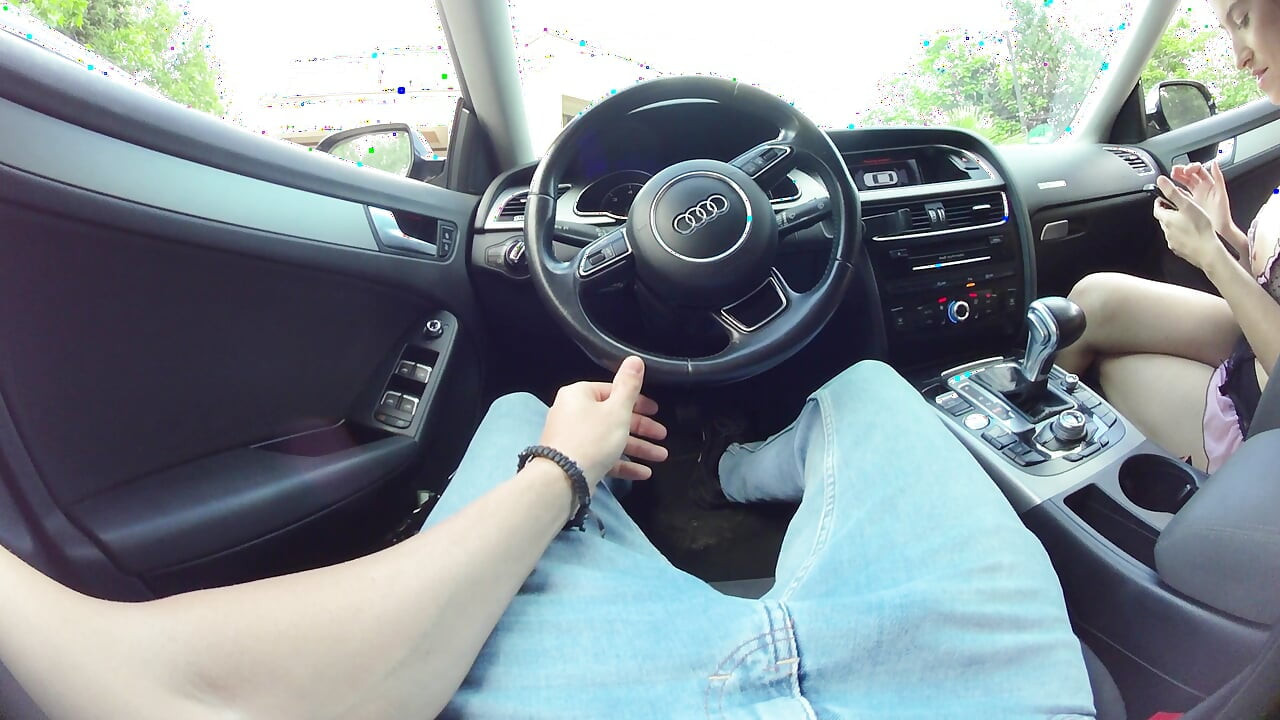Deep Blowjob in My Car with Safira Yakkuza