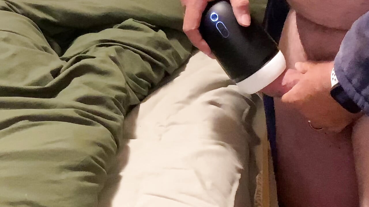Mijn mondspeeltje vullen met toekomstig sperma-glijmiddel