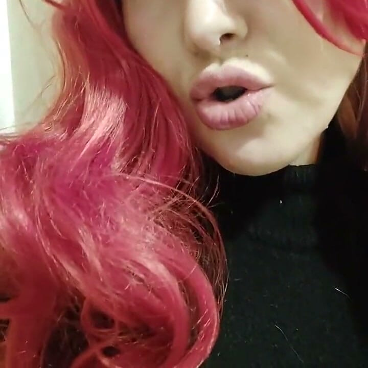 Pantyhose, Pussy so Wet, Perfect Ass and so More with Chantal Channel