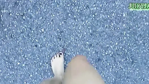 Asya tanrıça ibadeti serisi 006 çıplak ayak açık havada yürüyor vol 1 sonunda bulunduğum yerde iyi hava! Runners'ımı çıkarıyorum