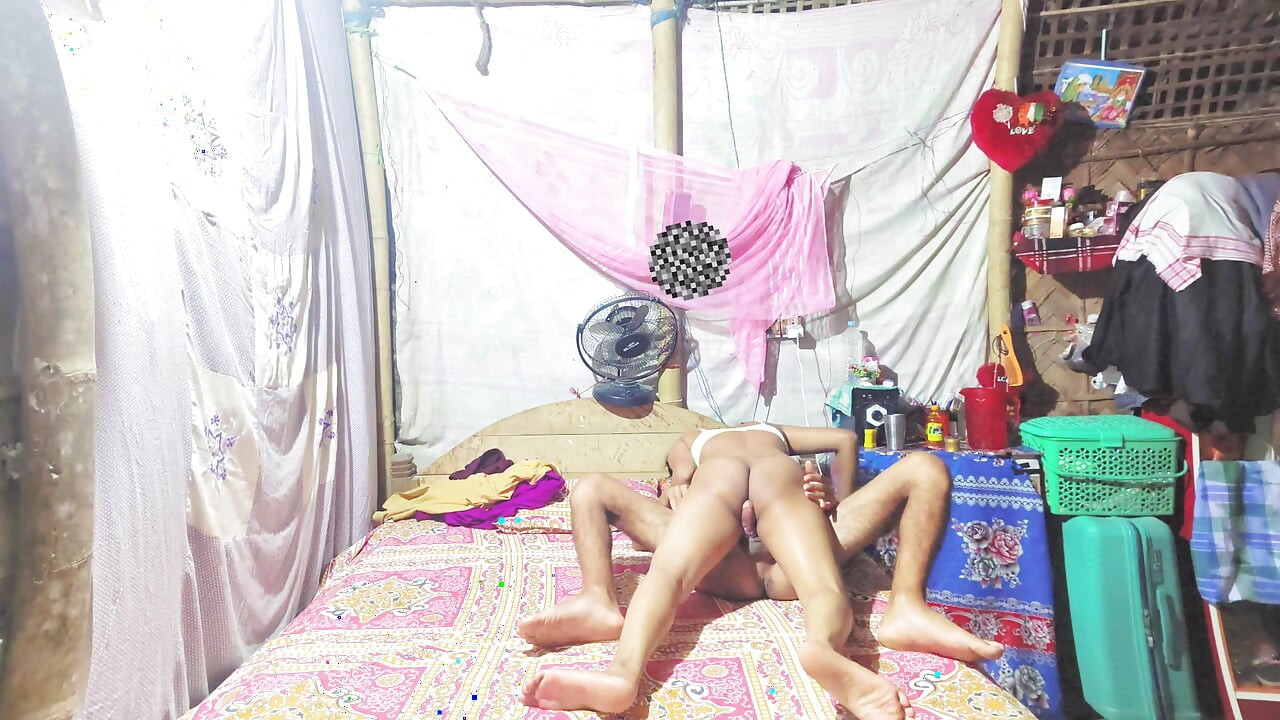 Sexy' babi 18 Year Old Girl First Time Sex Hardcore Orgasm Desi Indian Boy & Girl Village Fuck the best babi