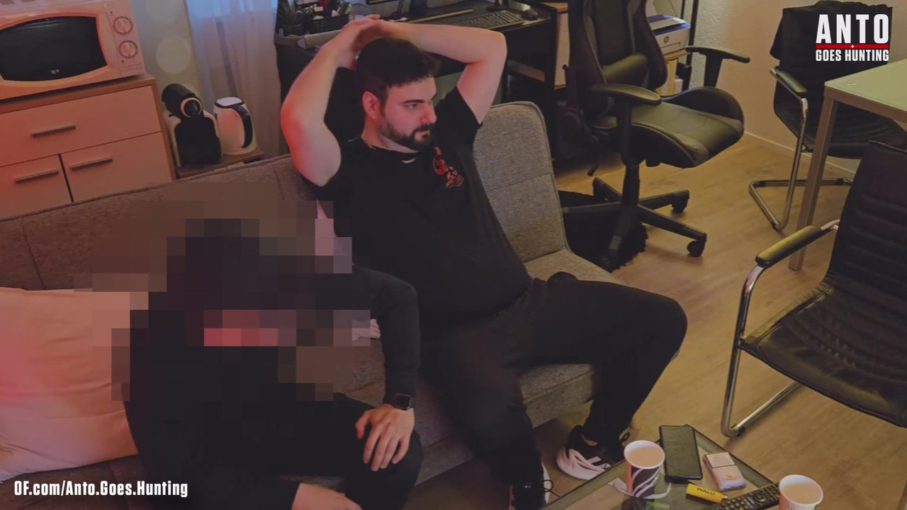 克里斯和史蒂文的首次3P当晚他们认识了对方