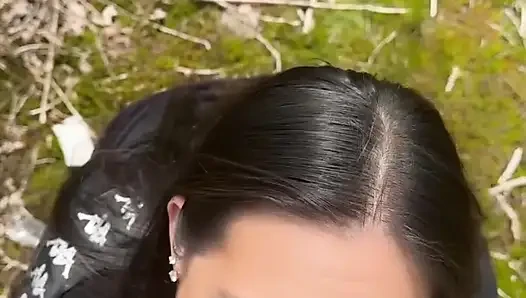 Sabah yürüyüşümde arkadaşımı emdim ve döl yuttum
