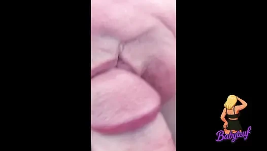 Orta yaşlı seksi kadın 60 yaşındaki üvey anne yarak emiyor ve döl yutuyor