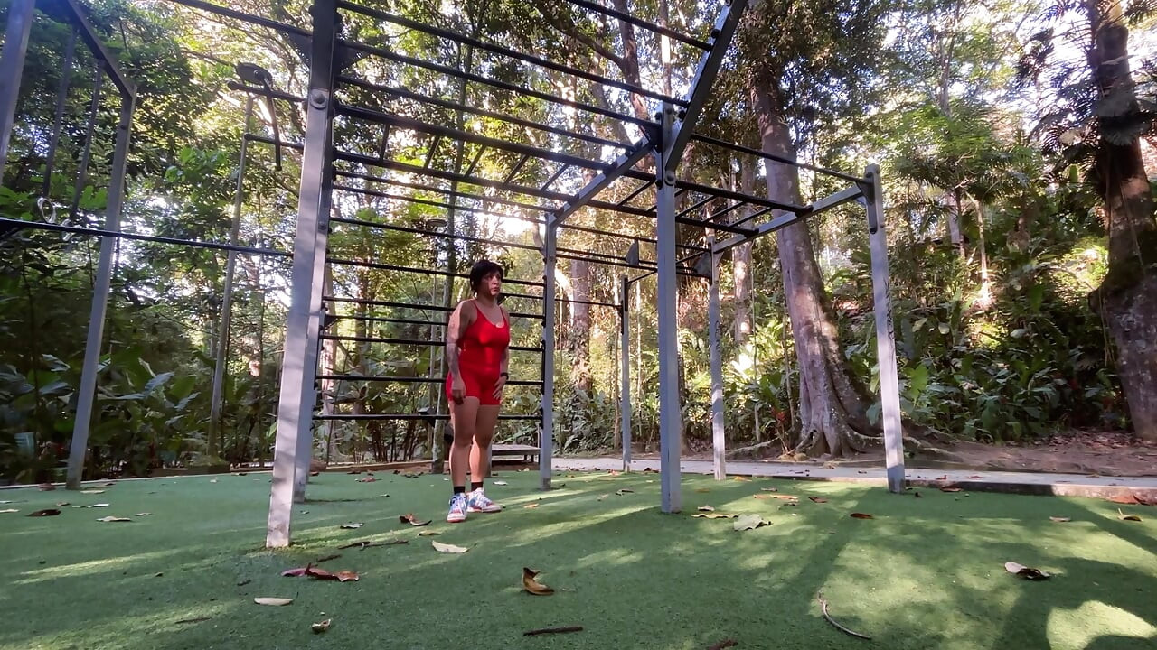 Full-body training with a predominance of pulldowns