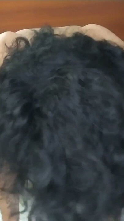 老婆知道怎麼舔老公的屁眼，最後還把假陽具插進他屁眼裡，同時被她操 | Clip 2