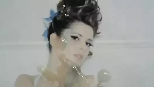 cheryl cole haraç 9