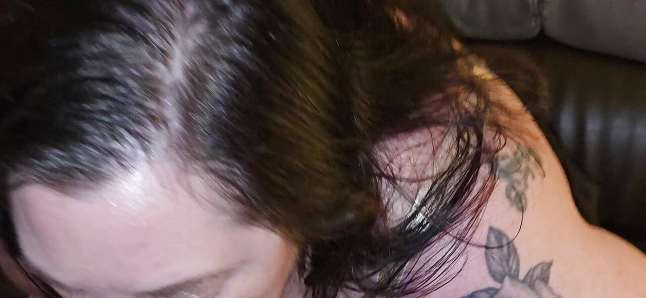 Calda moglie Cand! d Sandra è nel disperato tentativo di toccarsi mentre si masturba in questo video amatoriale fatto in casa